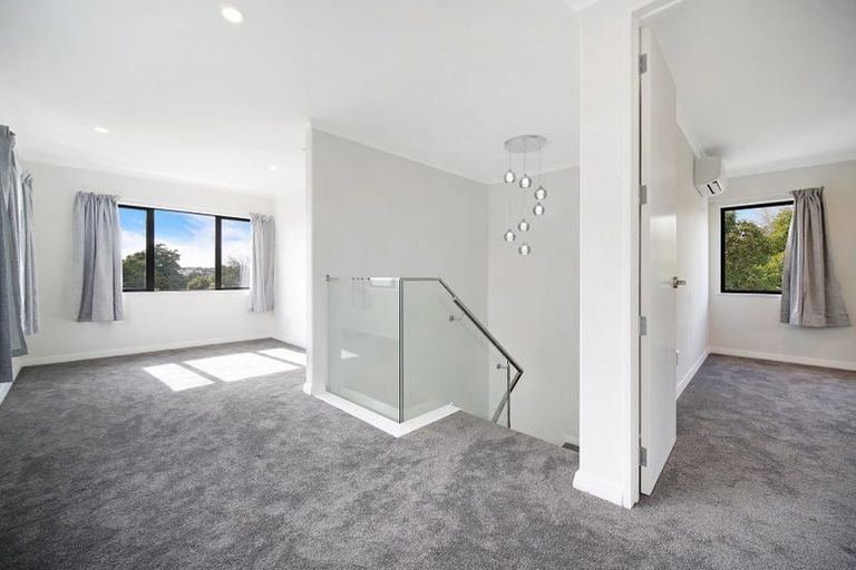 Photo of property in 421a Bucklands Beach Road, Bucklands Beach, Auckland, 2012