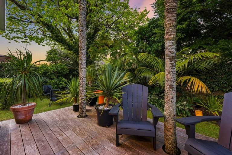 Photo of property in 3/4 Frater Avenue, Milford, Auckland, 0620