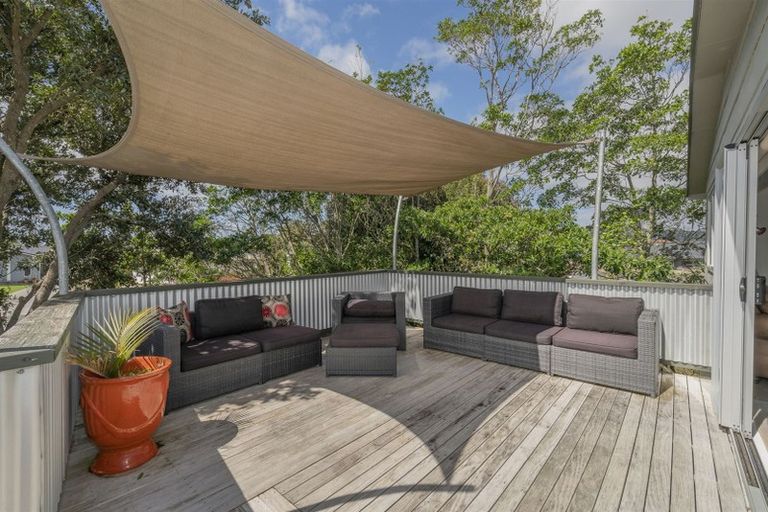 Photo of property in 10 Poplar Street, Whitianga, 3510