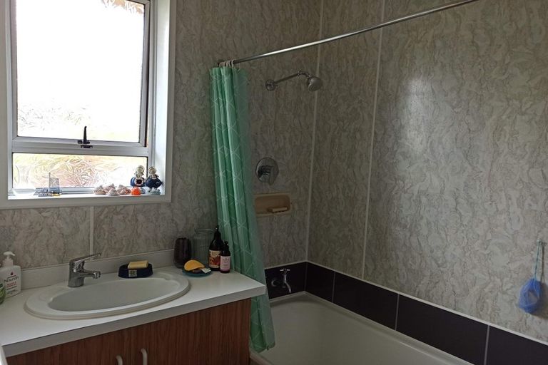 Photo of property in 20 Dufek Crescent, Wigram, Christchurch, 8042