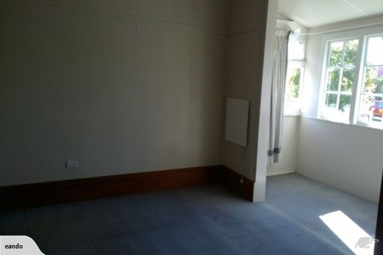 Photo of property in 19 Woodville Street, Edgeware, Christchurch, 8013