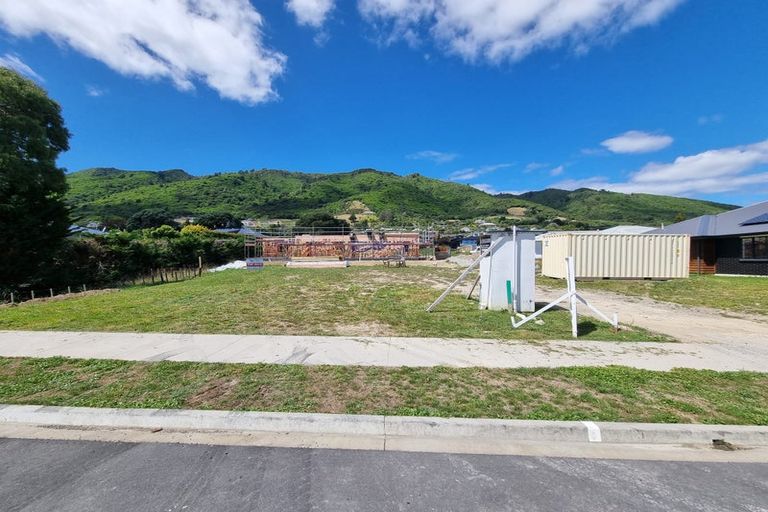 Photo of property in 49 Matenga Street, Waikanae, 5036