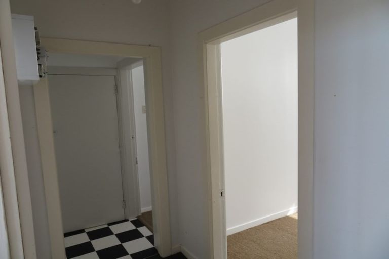 Photo of property in 10 Prince Street, Mount Victoria, Wellington, 6011