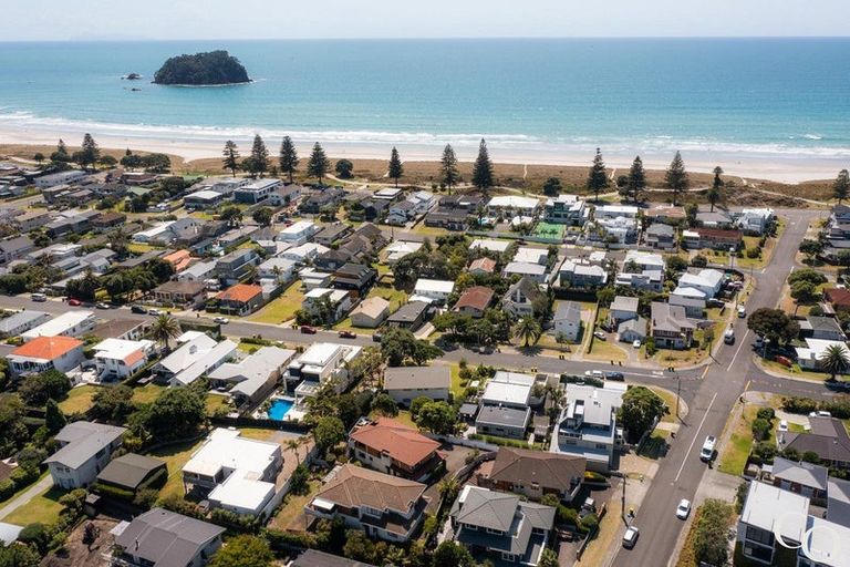 Photo of property in 4/10 Sutherland Avenue, Mount Maunganui, 3116
