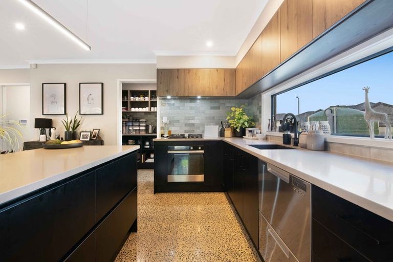 Photo of property in 16 Urumaraki Avenue, Helensville, 0800