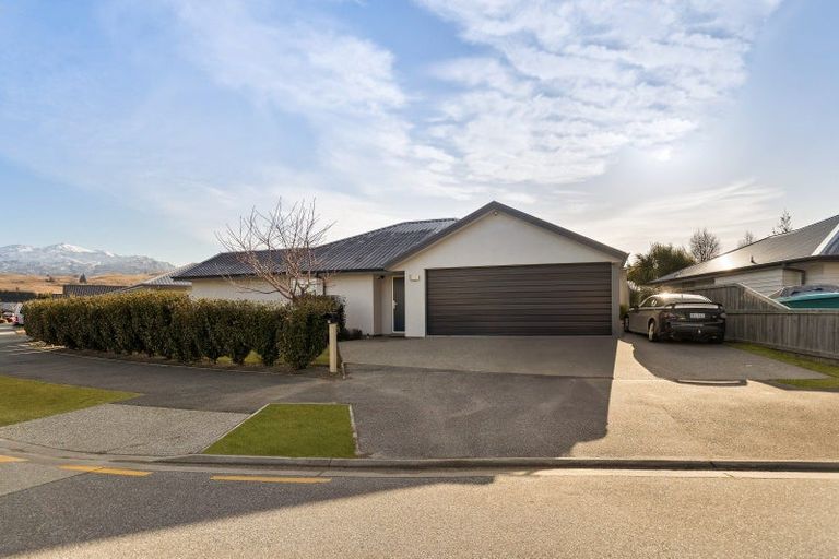 Photo of property in 21 Risinghurst Terrace, Lower Shotover, Queenstown, 9304