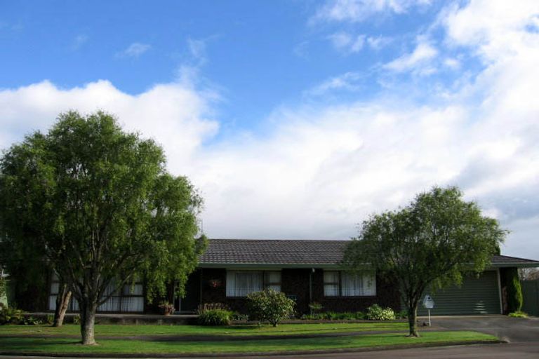 Photo of property in 1 Paul Place, Awapuni, Palmerston North, 4412