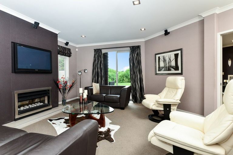 Photo of property in 3 The Peninsula, Huntington, Hamilton, 3210