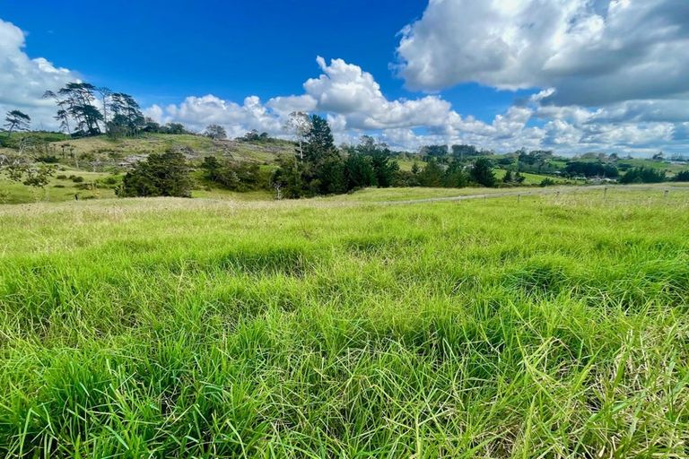 Photo of property in 7 Whio Way, Stillwater, Silverdale, 0993