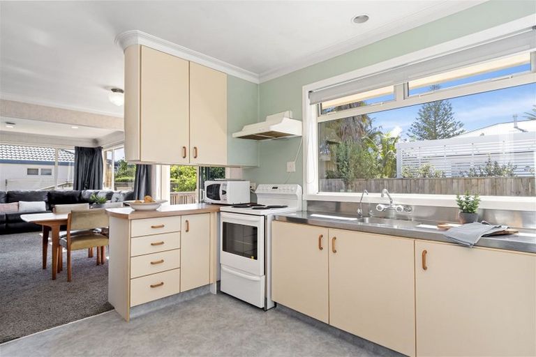 Photo of property in 35 Muricata Avenue, Mount Maunganui, 3116