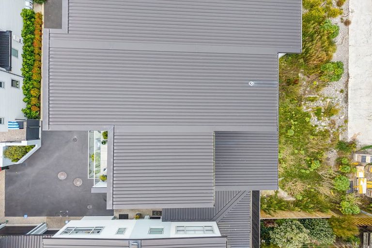 Photo of property in 5 Lucern Lane, Petone, Lower Hutt, 5012