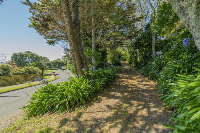 Photo of property in 1-3 Koutunui Road, Athenree, Katikati, 3177