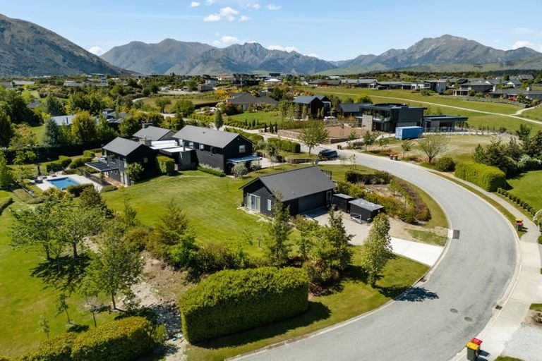 Photo of property in 38 Ridgecrest, Wanaka, 9305