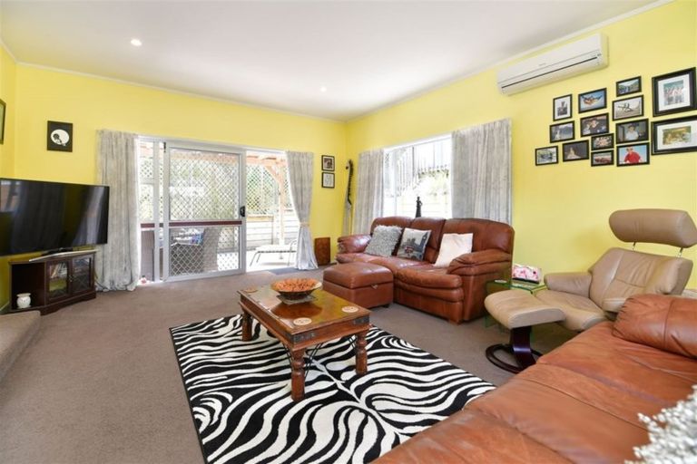 Photo of property in 622a Whangaparaoa Road, Stanmore Bay, Whangaparaoa, 0932