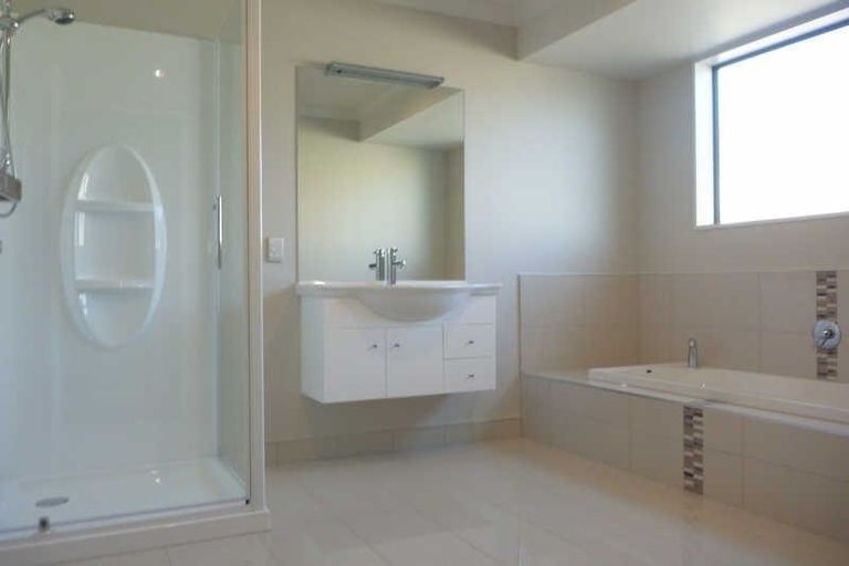 Photo of property in 73 Mcmahon Drive, Aidanfield, Christchurch, 8025