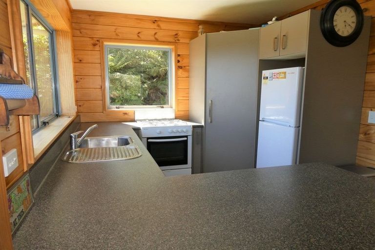 Photo of property in 1634 Kumara-inchbonnie Road, Inchbonnie, Kumara, 7875