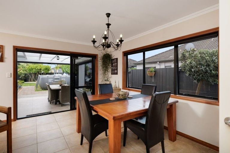 Photo of property in 24 Ohope Place, Papamoa Beach, Papamoa, 3118