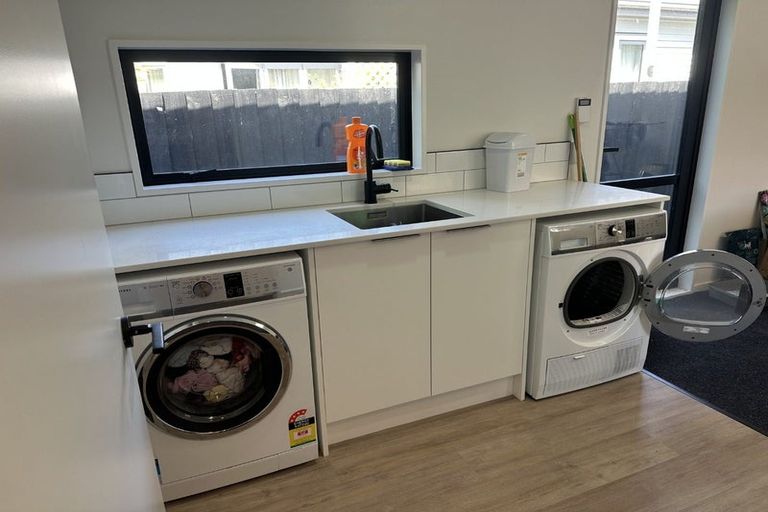 Photo of property in 118a Purchas Street, Edgeware, Christchurch, 8013