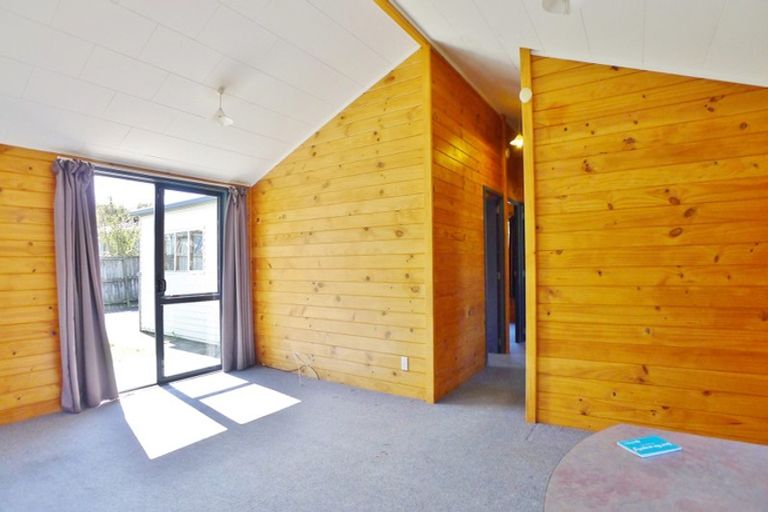 Photo of property in 31a Kellett Road, Ranui, Auckland, 0612