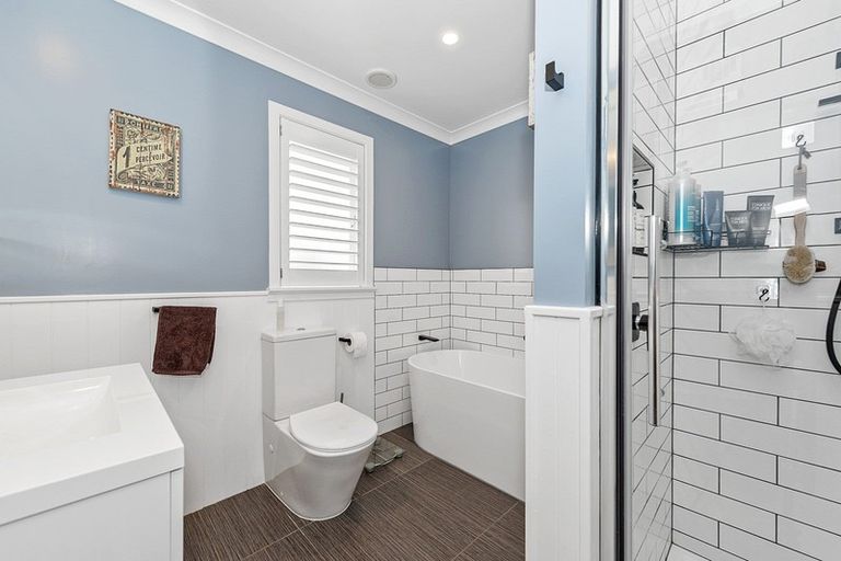 Photo of property in 200 Sandwich Road, St Andrews, Hamilton, 3200