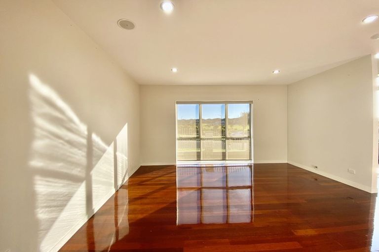 Photo of property in 54 Killarney Drive, Flat Bush, Auckland, 2019