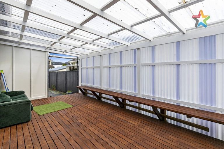 Photo of property in 1a Waldie Grove, Avalon, Lower Hutt, 5011