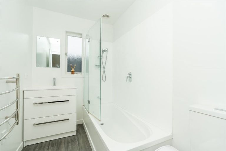 Photo of property in 68 Storey Avenue, Forest Lake, Hamilton, 3200