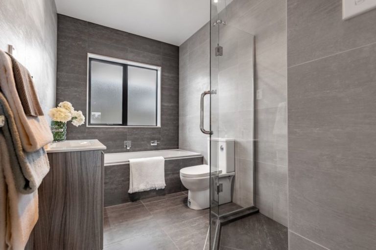 Photo of property in 11 Zadar Street, Kumeu, 0810