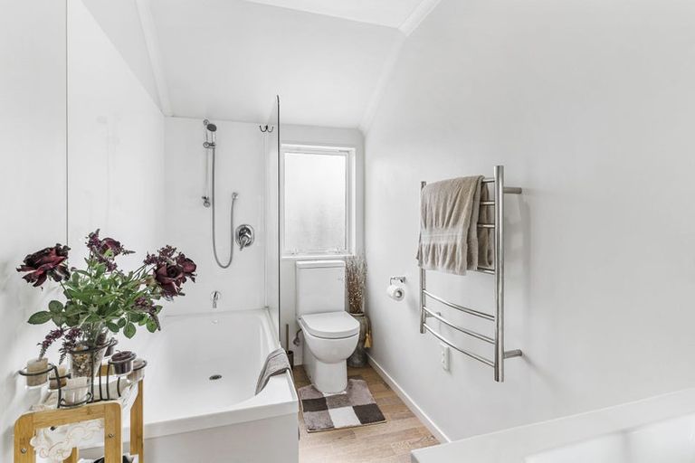 Photo of property in 51b Kemp Street, Kilbirnie, Wellington, 6022