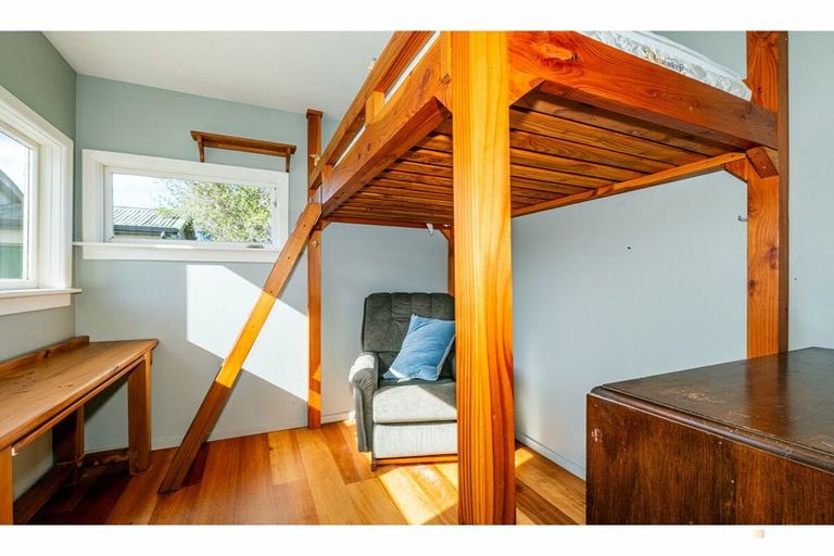 Photo of property in 10 Main North Road, Geraldine, 7930