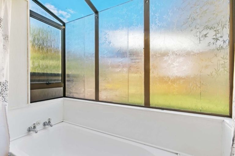 Photo of property in 4 Milsom Place, Te Puke, 3119