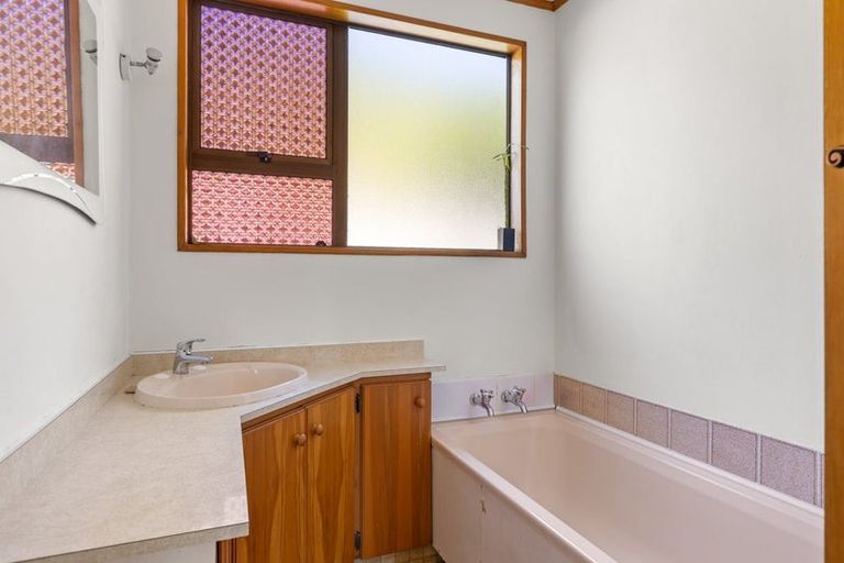 Photo of property in 73 Devon Street, Picton, 7220