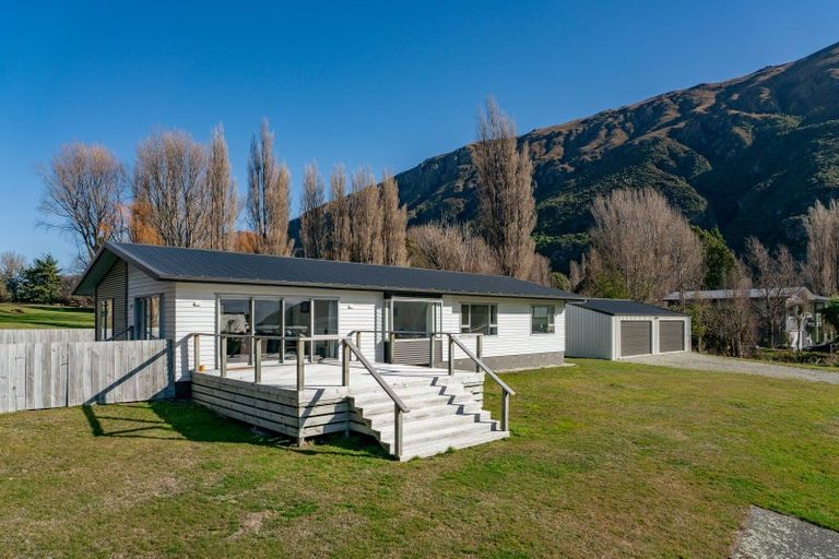 Photo of property in 1 Hector Close, Kingston, Athol, 9793