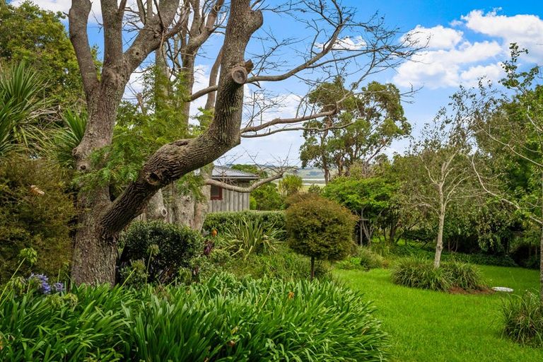 Photo of property in 4186 Kaipara Coast Highway, Tauhoa, Warkworth, 0984