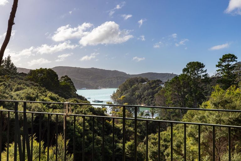 Photo of property in 8a Schoolhouse Bay Road, Kawau Island, 0920