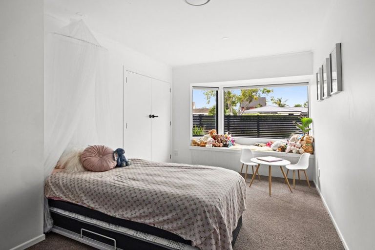 Photo of property in 29 Kent Terrace, Taradale, Napier, 4112