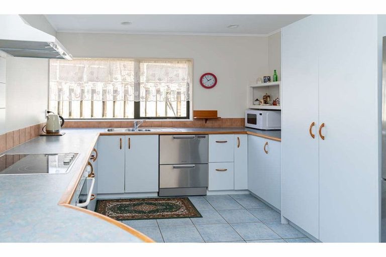 Photo of property in 23a Fairway Drive, Kerikeri, 0230