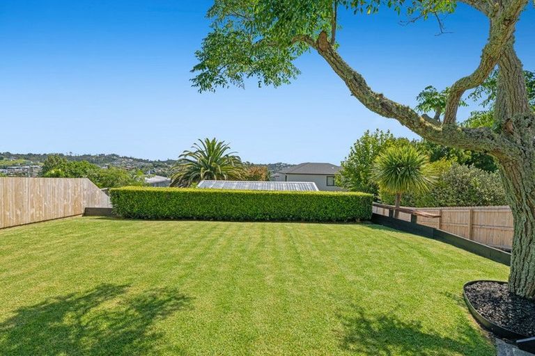 Photo of property in 84 Stanmore Bay Road, Stanmore Bay, Whangaparaoa, 0932