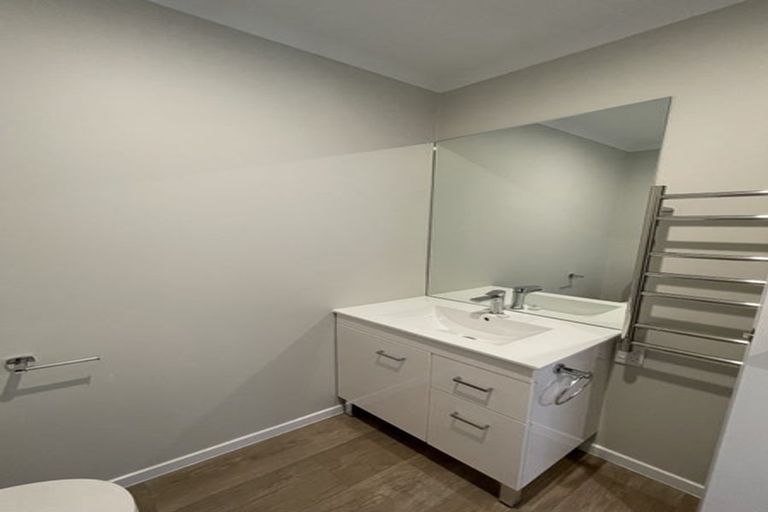 Photo of property in 8/125b Metcalfe Road, Ranui, Auckland, 0612