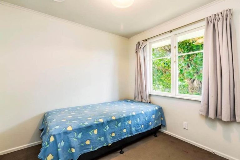 Photo of property in 14 Eddowes Street, Manurewa, Auckland, 2102