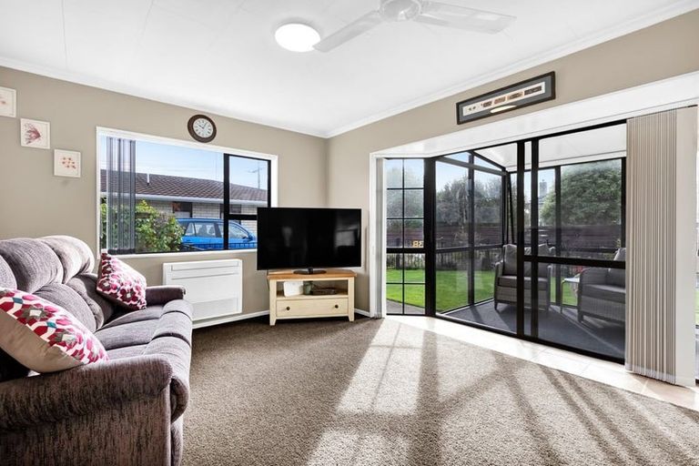 Photo of property in 3 Webster Street, Westown, New Plymouth, 4310