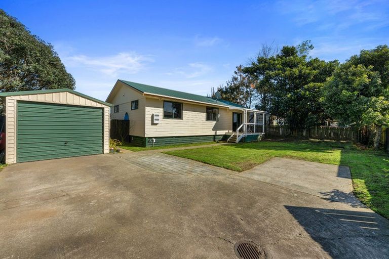 Photo of property in 10 Volta Place, Clendon Park, Auckland, 2103