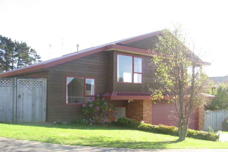 Photo of property in 83 Ayton Drive, Whitby, Porirua, 5024