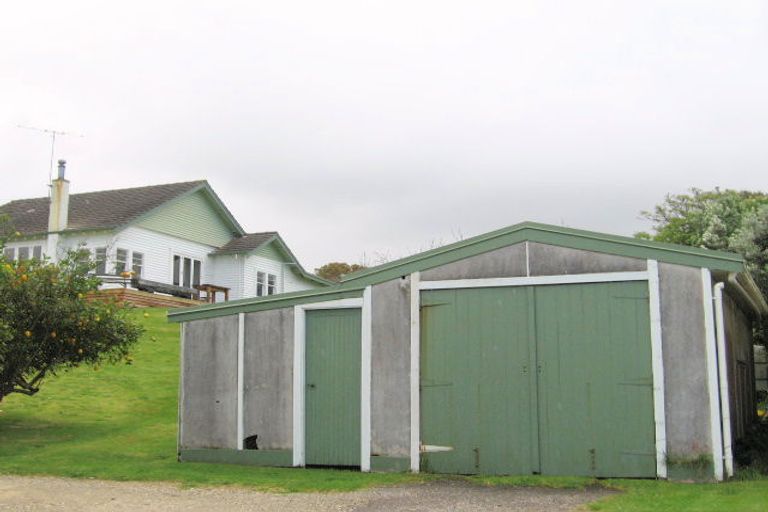 Photo of property in 4 Moana Road, Okitu, Gisborne, 4010