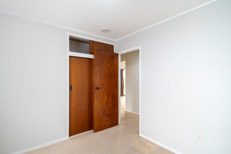 Photo of property in 17 Walton Place, Flaxmere, Hastings, 4120