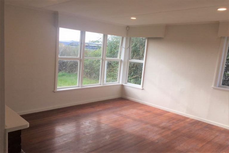 Photo of property in 43 Miranda Street, Avondale, Auckland, 0600