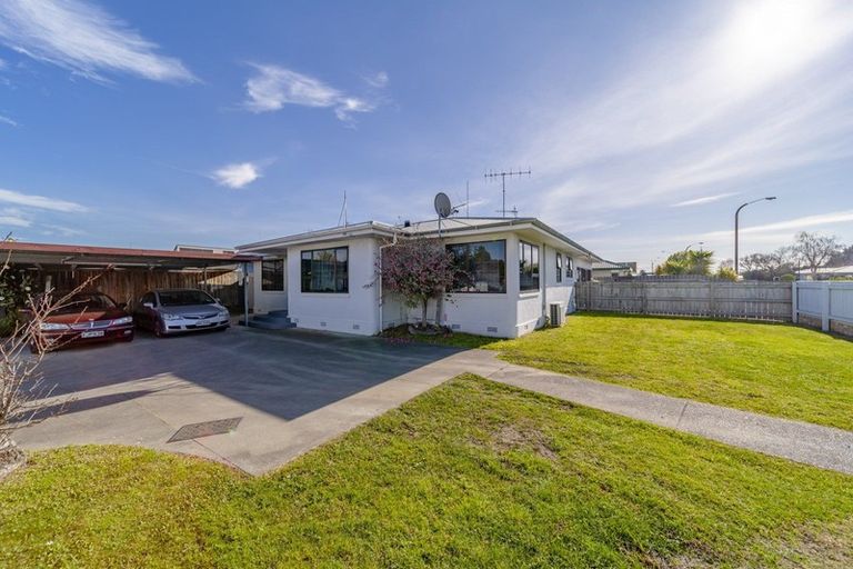 Photo of property in 293 Kennedy Road, Onekawa, Napier, 4110