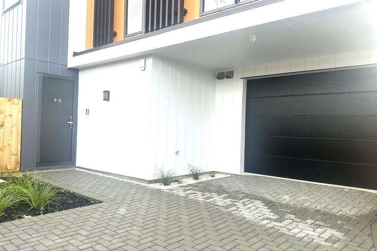 Photo of property in 9c Liam Place, Half Moon Bay, Auckland, 2012