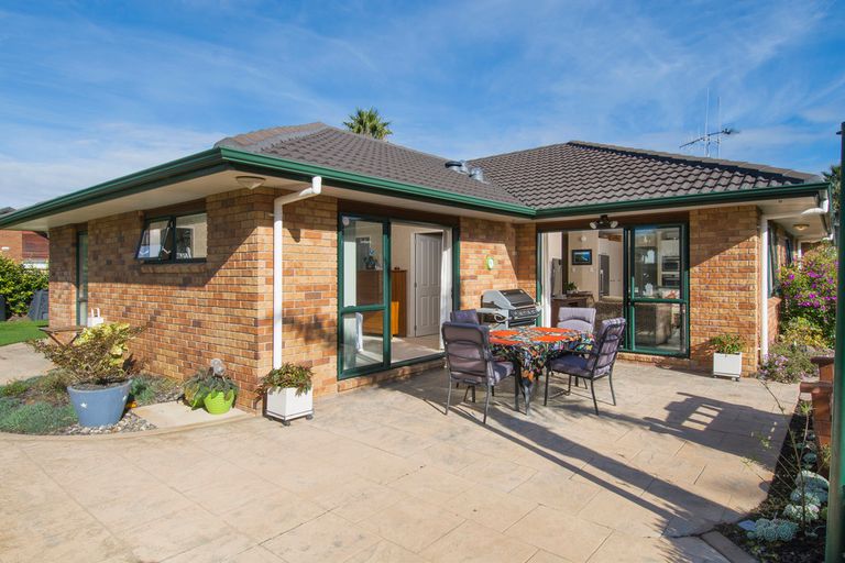Photo of property in 77 Palm Beach Boulevard, Papamoa Beach, Papamoa, 3118