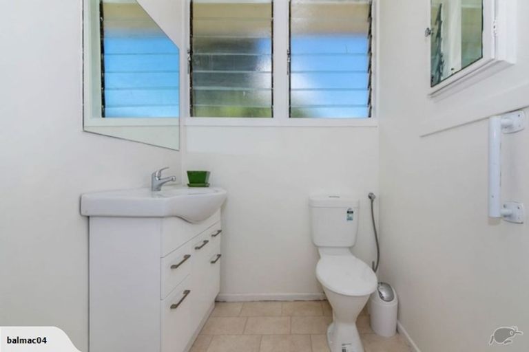 Photo of property in 2/3 Vine Street, Mangere East, Auckland, 2024